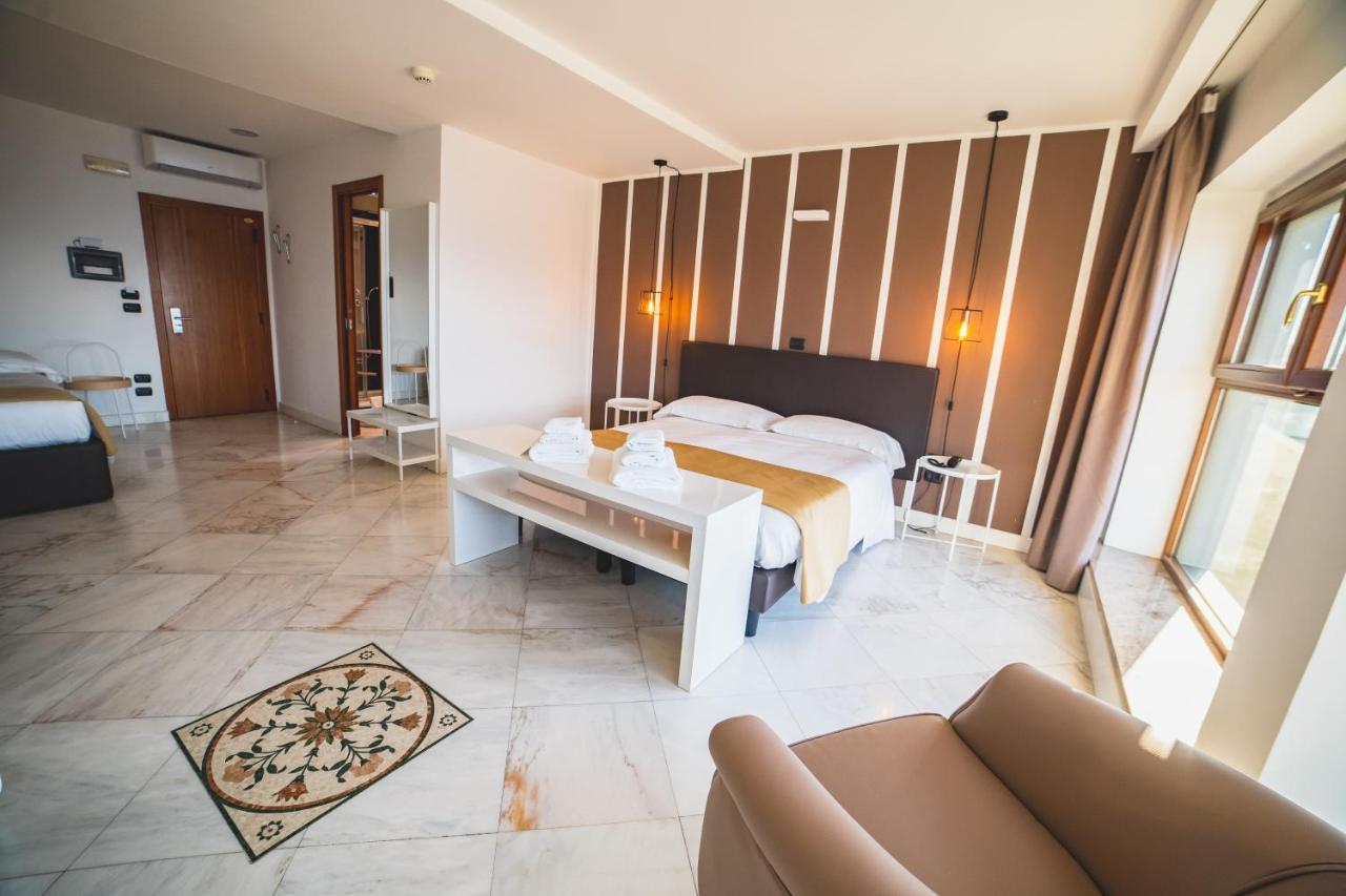 Hotel Continental Reggio di Calabria Luaran gambar